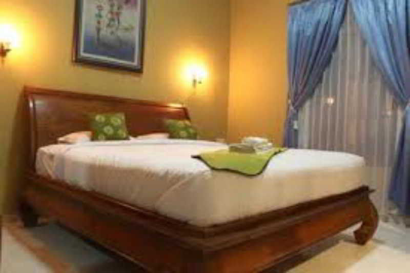 Ndalem Bantul Hotel Gandok Екстериор снимка