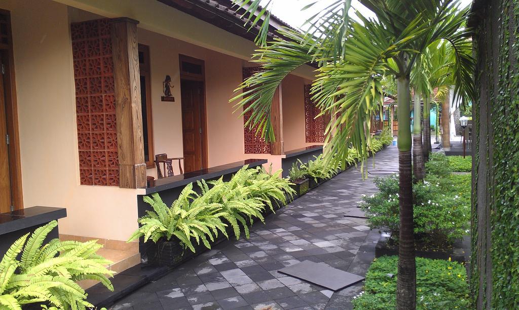 Ndalem Bantul Hotel Gandok Екстериор снимка