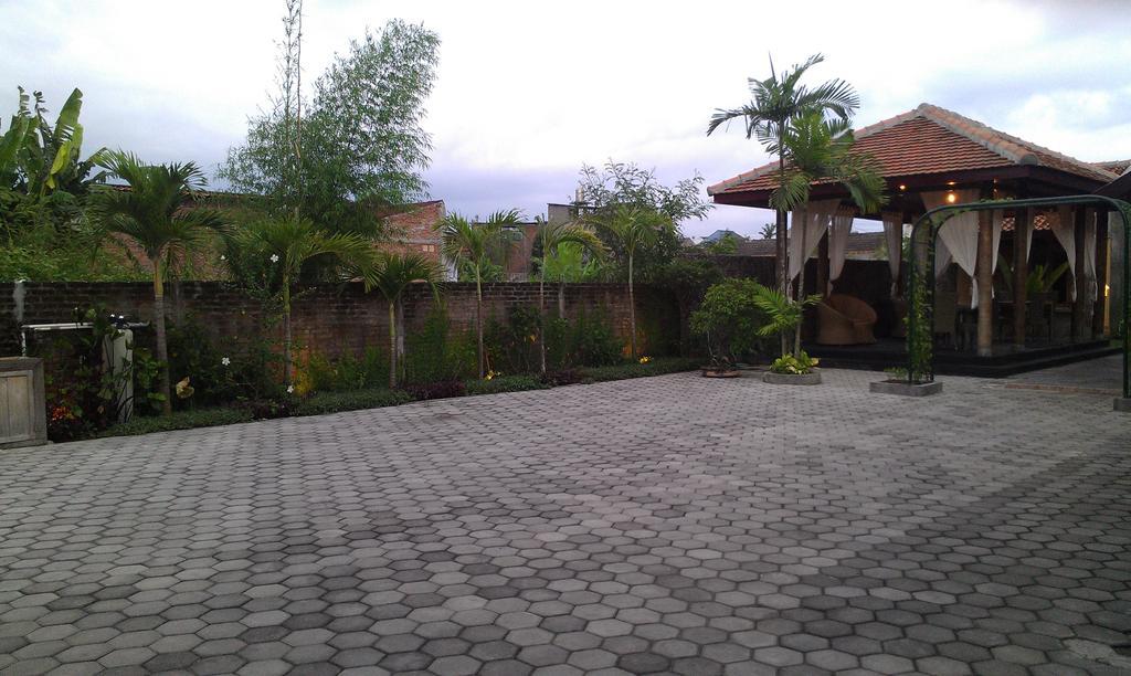 Ndalem Bantul Hotel Gandok Екстериор снимка