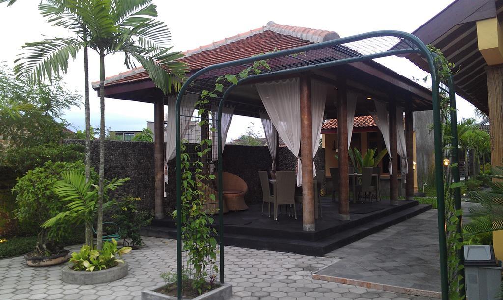 Ndalem Bantul Hotel Gandok Екстериор снимка